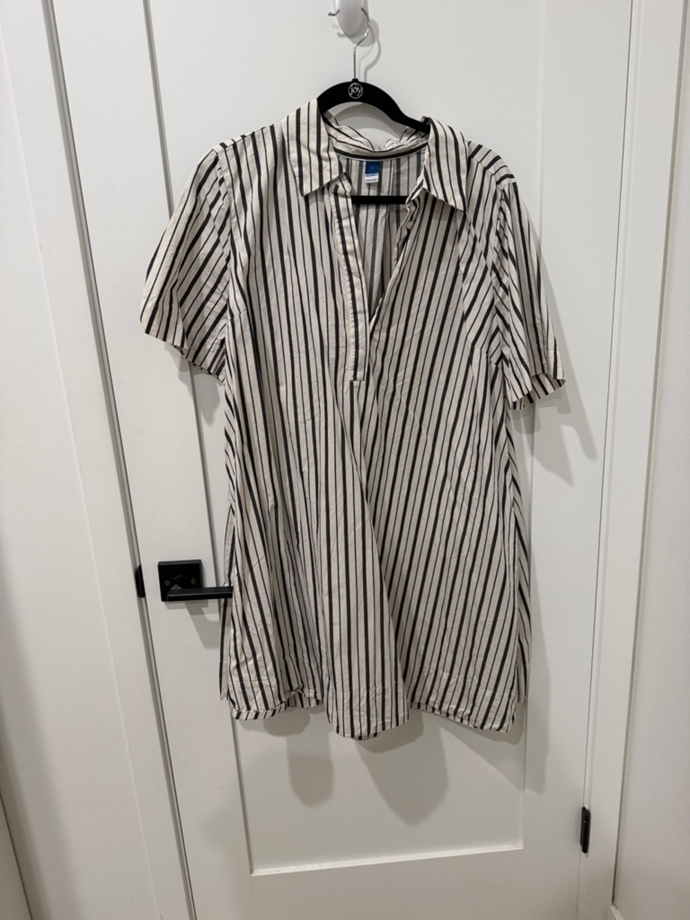 Old Navy Black & White Striped Midi Dress